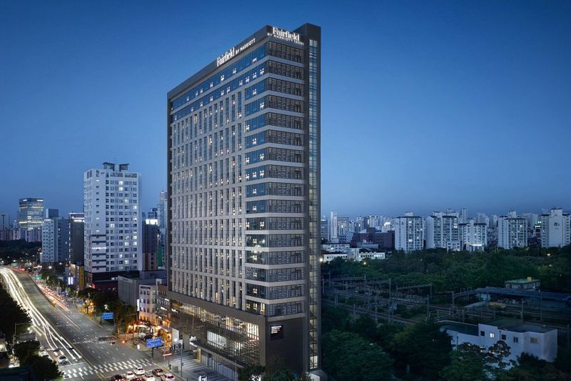 서울시 영등포구에 위치한 페어필드 바이 메리어트