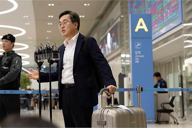 다보스포럼 일정 마치고 귀국한 김동연 경기지사 (출처=연합뉴스)