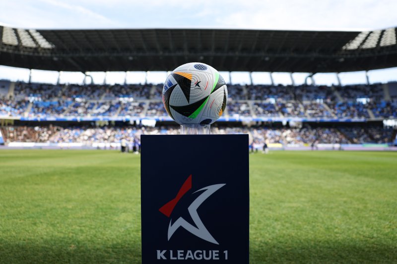 [서울=뉴시스] 프로축구 K리그 공인구. (사진=한국프로축구연맹 제공) *재판매 및 DB 금지