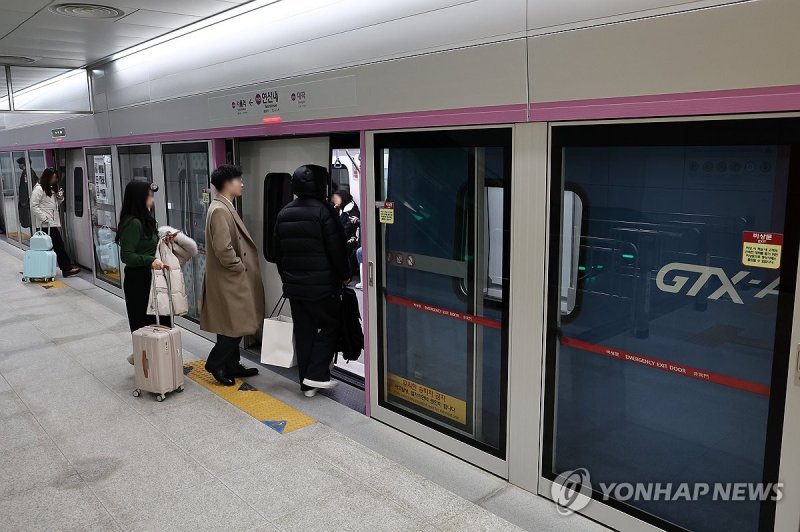 ‘GTX-A 운정중앙∼서울역 구간, 운행 시작’ (출처=연합뉴스)