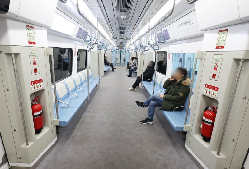 GTA-A노선 동탄∼수서 구간 이용 시민 (출처=연합뉴스)