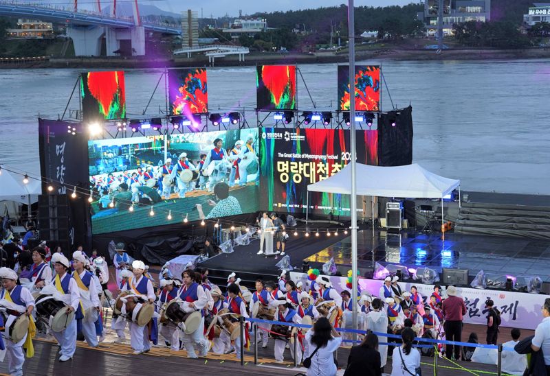 '국내외 관광객 유치 온 힘'...전남도, 올해 다양한 메가이벤트 펼친다