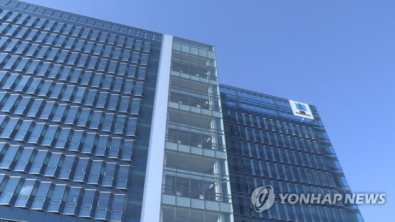 오비맥주 직원 구속기소…맥주원료 수입하며 관세 회피