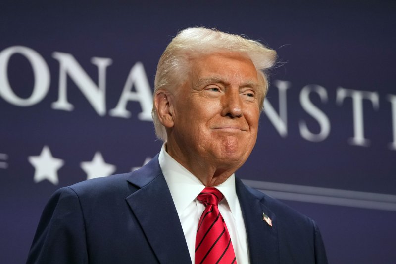 [마이애미=AP/뉴시스] 도널드 트럼프 미국 대통령이 27일(현지 시간) 플로리다 마이애미 트럼프 내셔널 도럴 리조트에서 열린 하원 공화당 콘퍼런스에서 연설하고 있다. 2025.01.28.