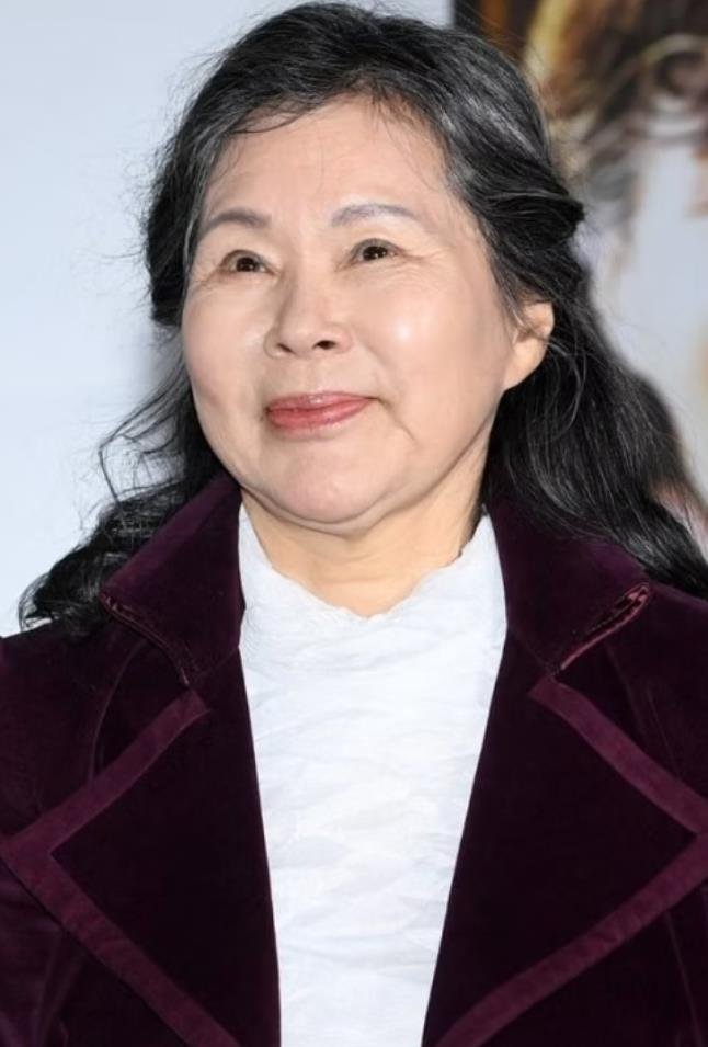 '공유&middot;위하준 母 역' 이주실, 위암 투병 중 별세…보건학 박사