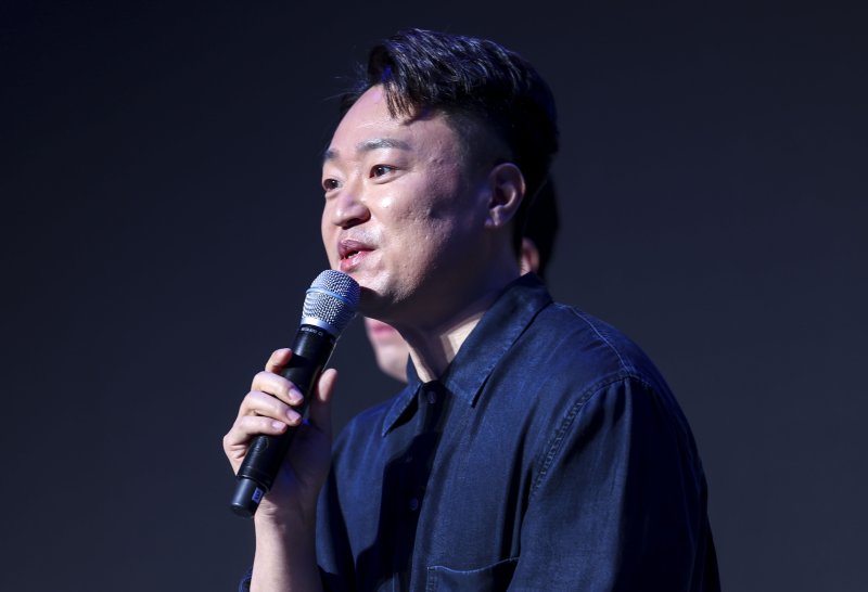 '카톡 개편' 역대급 반발에 입 연 홍민택 지표는… 