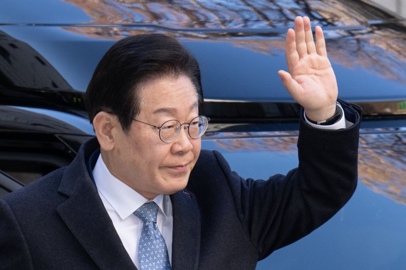 이재명, 선거법 2심 재판부에 위헌법률심판 제청 신청