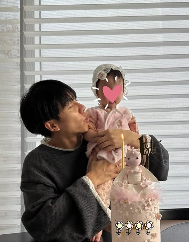 이승기, 첫 돌 맞은 딸 안고 함박 웃음…이다인 나의 작은 천사 