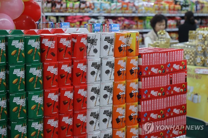빼빼로 가격 또 오른다.. 롯데웰푸드, 8개월만에 26종 가격 인상