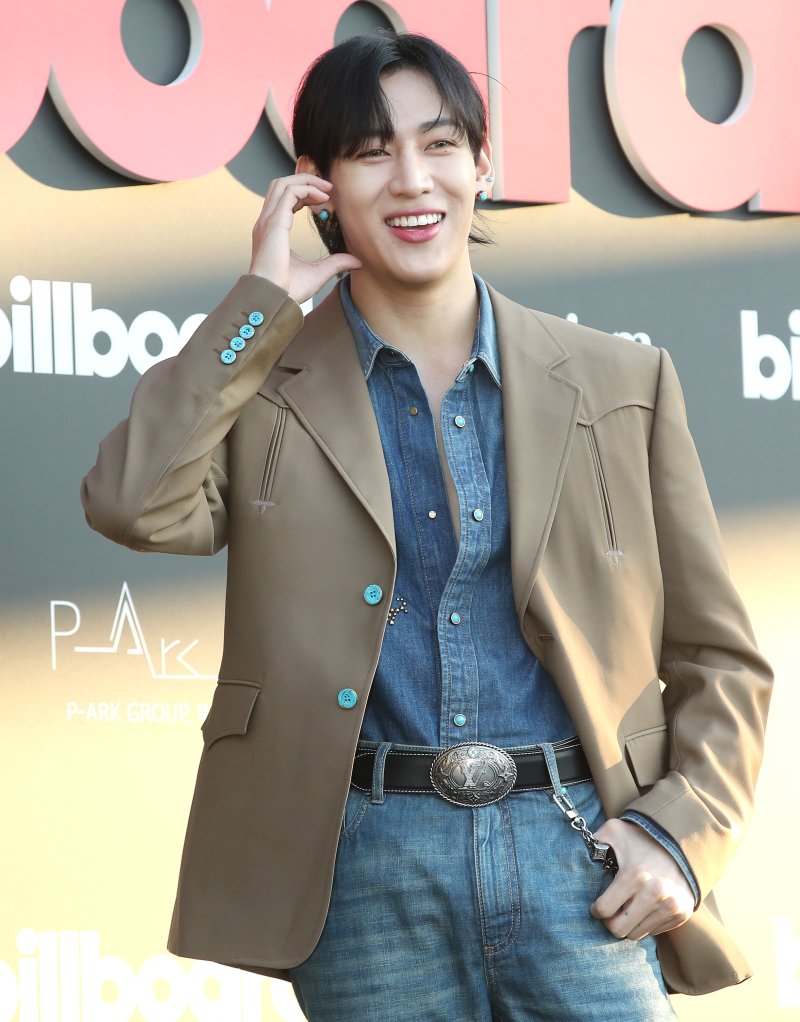 갓세븐 뱀뱀, 어비스컴퍼니와 계약 종료 신중한 논의