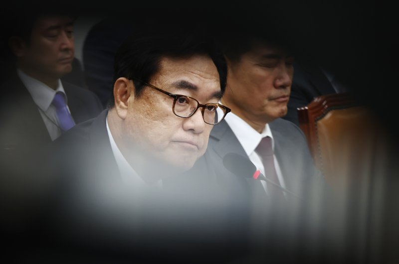 野 잇딴 尹 비하발언 정리한 정진석 "대통령 호칭해달라"