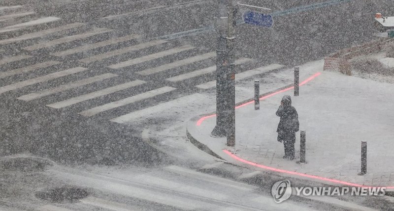 '대설주의보 발효' 쏟아지는 눈 (출처=연합뉴스)