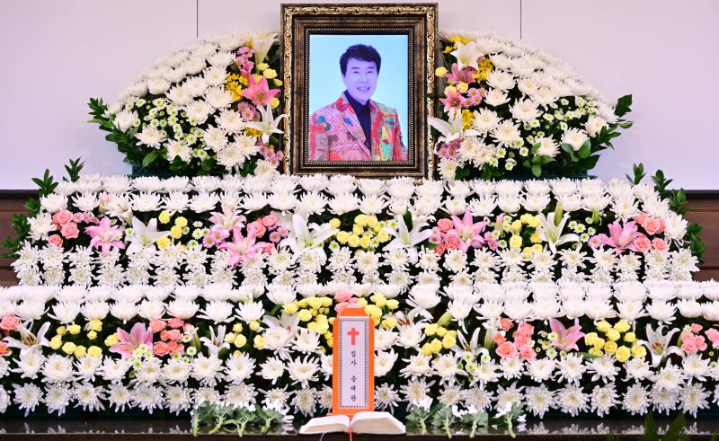 "나도 한 번 불러본다" 송대관, 좋은 노랫말은 '유행가' 만든다