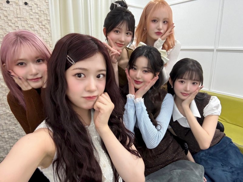 '더 시즌즈' 아이브, 고음까지 깔끔한 완벽 라이브로 호평