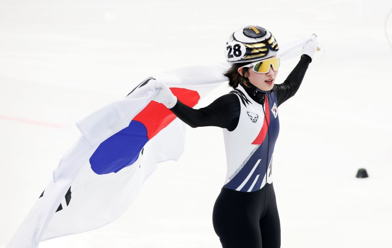 김길리, 쇼트트랙 여자 1500m 金…한국 첫 2관왕(종합)[하얼빈AG]