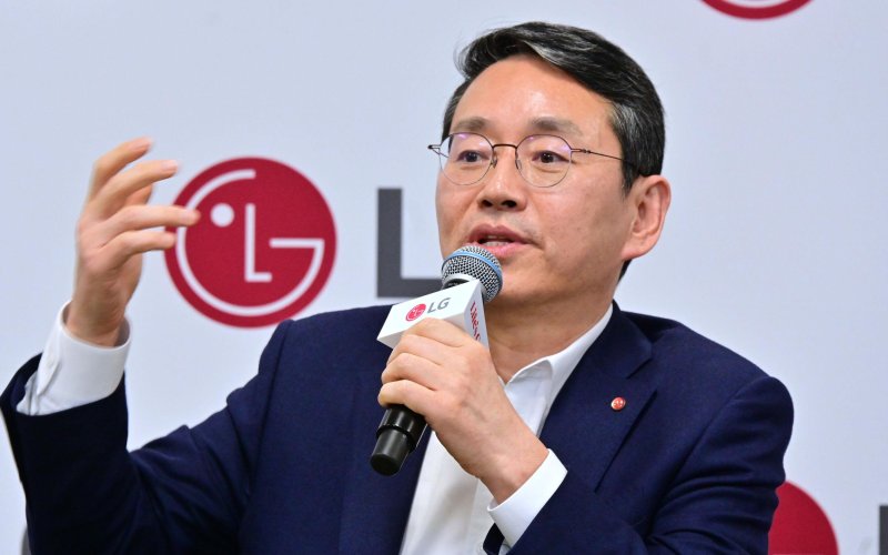 조주완 LG전자 사장이 지난 1월 8일(현지시각) 미국 라스베이거스에서 열린 기자간담회에서 사업 전략을 소개하고 있다. LG전자 제공