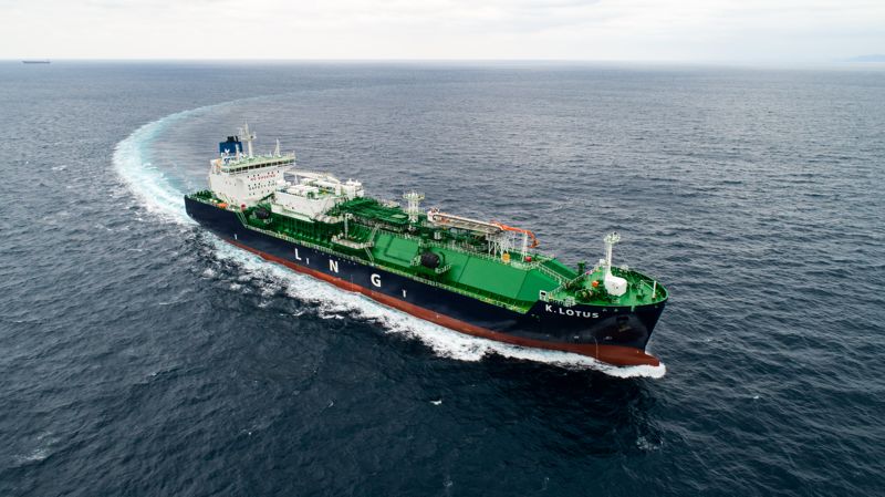 HD현대미포가 건조해 인도한 1만8000㎥급 액화천연가스(LNG) 벙커링선의 시운전 모습. HD한국조선해양 제공