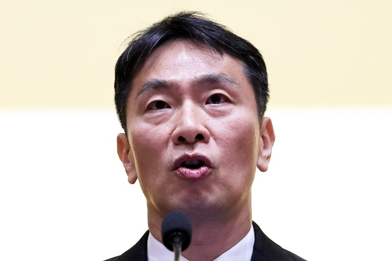 이복현 "함영주 연임 절차, 모범규준 어긋나지 않지만 실효성 부족"