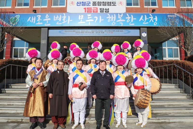 [산청=뉴시스] 산청군청 산청군 을사년 지신밟기 행사 *재판매 및 DB 금지 *재판매 및 DB 금지