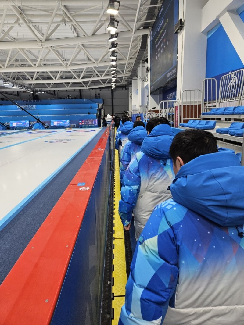 하얼빈 동계아시안게임의 자원봉사자들의 모습 ⓒ News1 안영준 기자