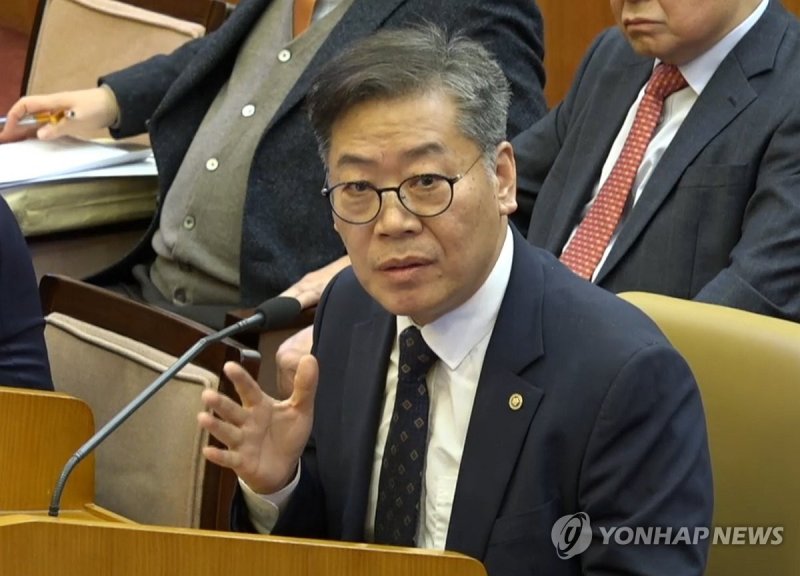 발언하는 김용빈 사무총장 (출처=연합뉴스)