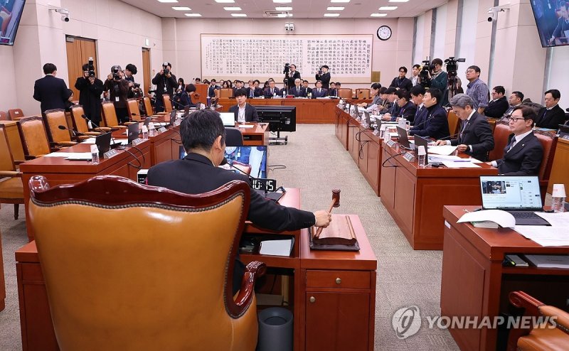 법사위 '명태균 특검법' 야당 단독 상정 (출처=연합뉴스)