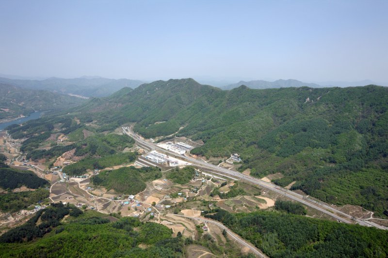 [가평=뉴시스] 서울춘천고속도로. (사진=뉴시스 DB). photo@newsis.com *재판매 및 DB 금지