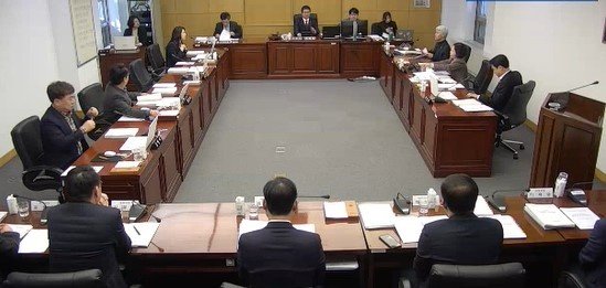 [전주=뉴시스] 김민수 기자= 13일 전북특별자치도의회 기획행정위원회 제416회 임시회 제2차 위원회 모습. *재판매 및 DB 금지