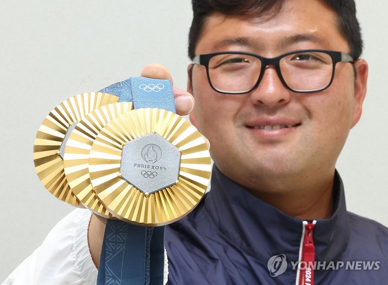 3관왕 김우진 (출처=연합뉴스)