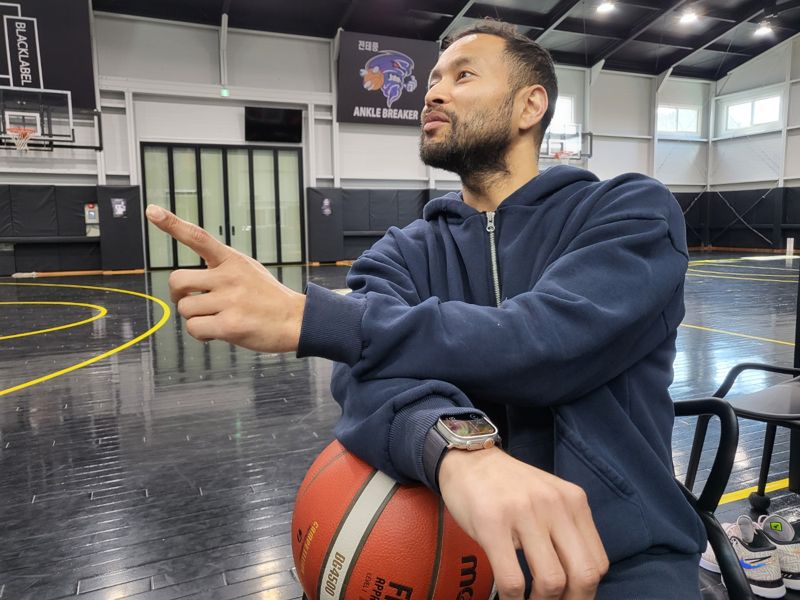 유소년 농구 한 획을 긋다…KBL레전드 하승진&middot;전태풍이 전하는 농구 이야기