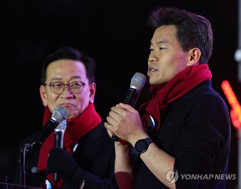 대통령국민변호인단 출범식 참석한 전한길 (출처=연합뉴스)