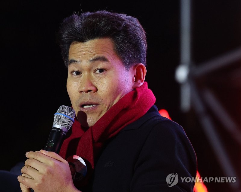 발언하는 전한길 (출처=연합뉴스)