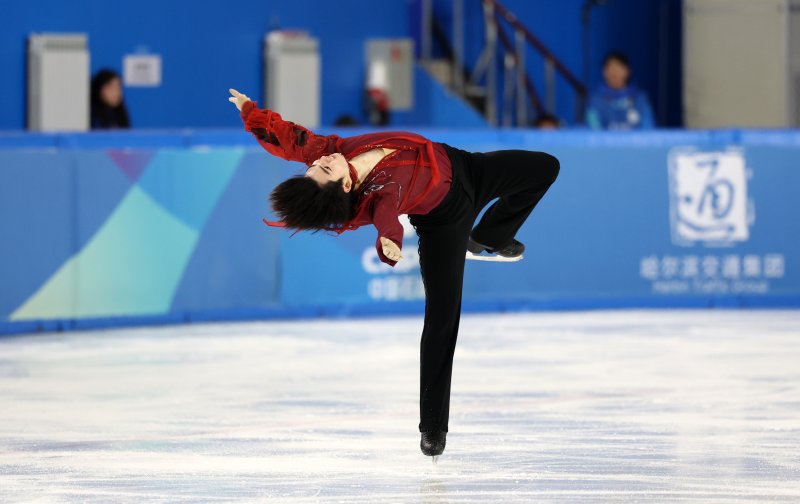 피겨 차준환이 13일 중국 헤이룽장성 하얼빈 빙상훈련센터 다목적홀에서 열린 하얼빈 동계아시안게임 피겨 남자 싱글 프리스케이팅에서 연기를 펼치고 있다. 2025.2.13/뉴스1 ⓒ News1 이승배 기자