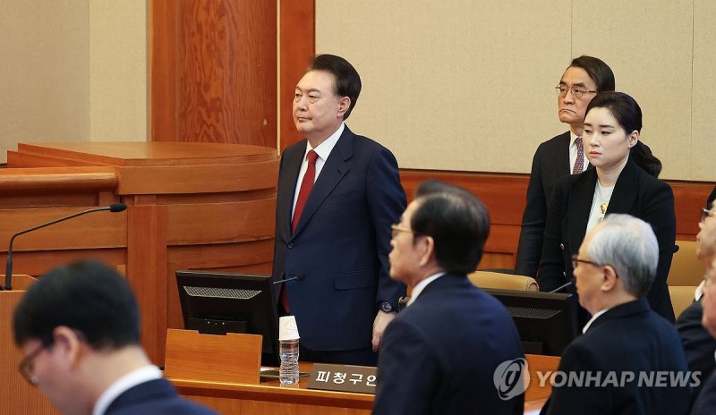 탄핵심판 8차 변론 출석한 윤석열 대통령 (출처=연합뉴스)