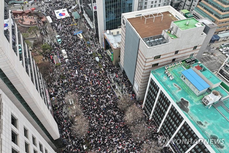 광주 금남로에서 열린 '탄핵 반대' 집회 (출처=연합뉴스)