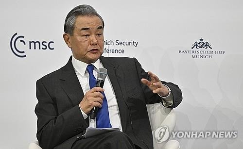 뮌헨안보회의 참석한 왕이 중국 외교부장 (출처=연합뉴스)