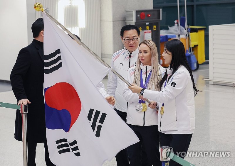 한국 돌아온 동계아시안게임 국가대표들 (출처=연합뉴스)