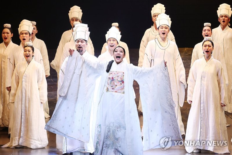 '백성이여 일어나라' (출처=연합뉴스)