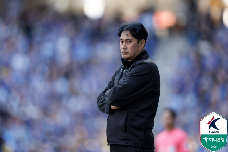 [서울=뉴시스] 프로축구 K리그1 FC안양의 유병훈 감독. (사진=한국프로축구연맹 제공) *재판매 및 DB 금지