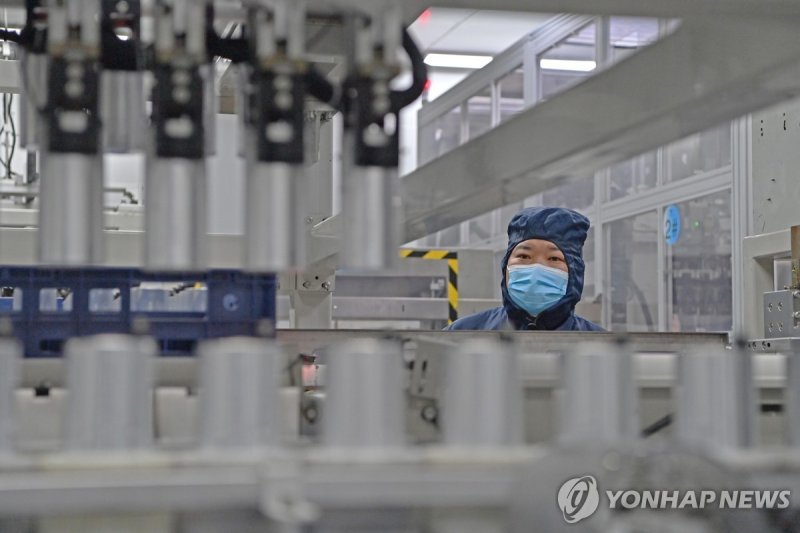 "무역전쟁에 中 배터리 등 기술통제 강화…韓기업 유탄 우려" (출처=연합뉴스)