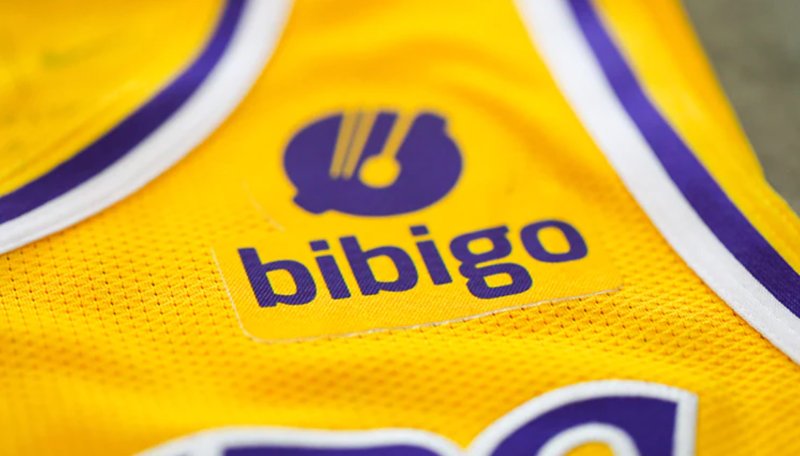 [서울=뉴시스]NBA 명문 LA 레이커스, '비비고' 달고 뛴다 (사진 = LA 레이커스 캡처)
