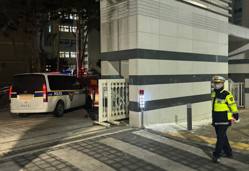 지난 10일 오후 5시 50분께 대전 서구 한 초등학교에서 초등학교 1학년 김하늘 양이 흉기에 찔려 사망하는 사고가 발생했다. 2025.2.10/뉴스1 ⓒ News1 양상인 기자