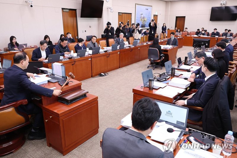 국회 산자위 소위, 반도체법·에너지3법 심사 (출처=연합뉴스)