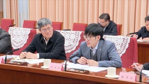 량원펑 딥시크 창업자(앞줄 오른쪽) (출처=연합뉴스)