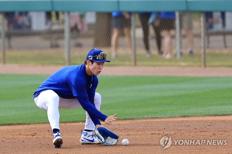 내야 수비 훈련하는 다저스 김혜성 (출처=연합뉴스)
