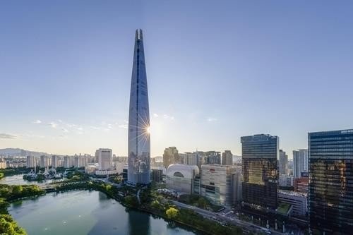 롯데월드타워 전경 (출처=연합뉴스)