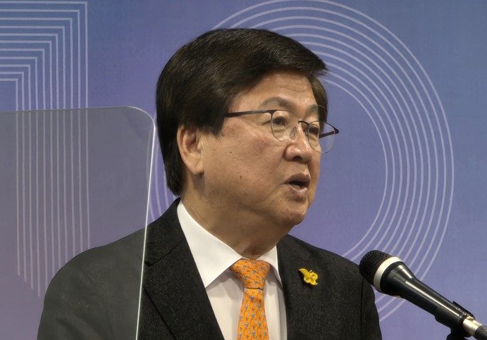 18일 오전 세종교육청에서 기자회견하는 최교진 세종시교육감. ⓒ News1 장동열 기자