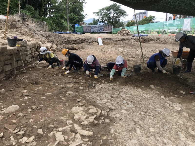2022년 경주읍성 5구간 발굴조사 현장(국가유산진흥원 제공)