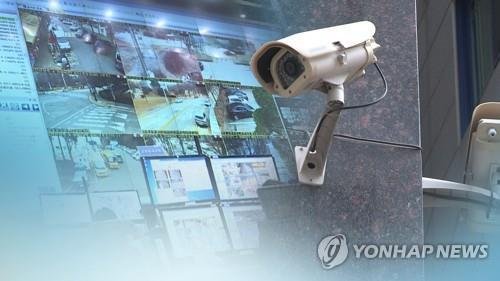 "카페 앞 택배 자꾸 없어진다"…CCTV 보고 분통 터트린 사장