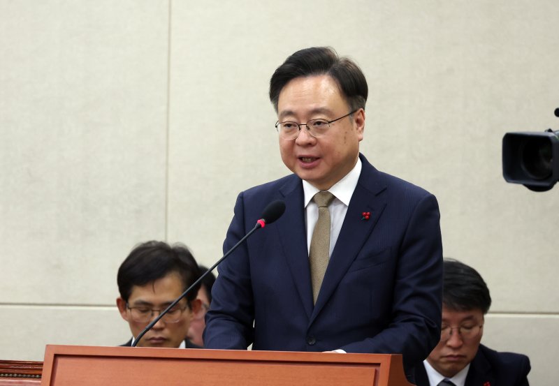 [서울=뉴시스] 고승민 기자 = 조규홍 보건복지부 장관이 지난달 23일 서울 여의도 국회에서 열린 제421회 국회(임시회) 보건복지위원회 제1차 전체회의에서 발언하고 있는 모습. 2025.01.23. kkssmm99@newsis.com